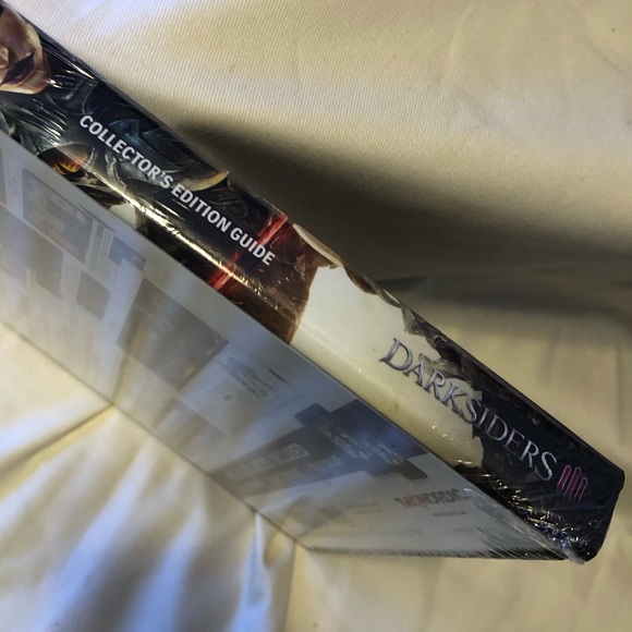 THQNORDIC Darksiders III Collector’s Edition Guide - Picture 12 of 12